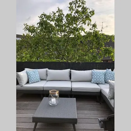 아파트 Schicke Landhauswohnung Mit Dachterrasse